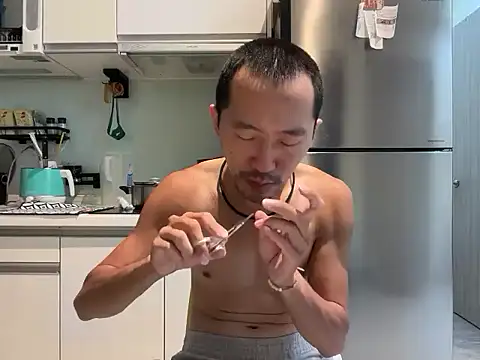 Snapshot of mrcaiziv chatting on October 21, 11:55 am mrcaiziv online show from October 21, 11:55 am