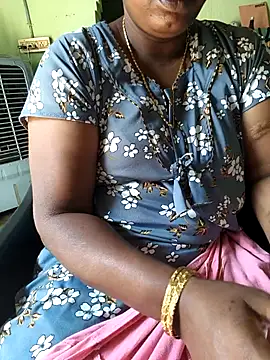 Snapshot of Tamilselviroja- chatting on March 4, 4:40 am Tamilselviroja- online show from March 4, 4:40 am