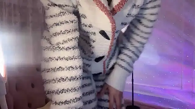 Snapshot of Titi-175 chatting on November 30, 11:14 am Titi-175 online show from November 30, 11:14 am