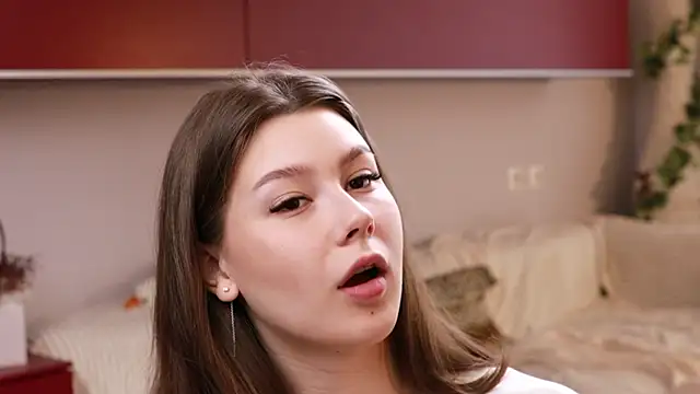 MondoNeko online show from October 4, 7:17 am