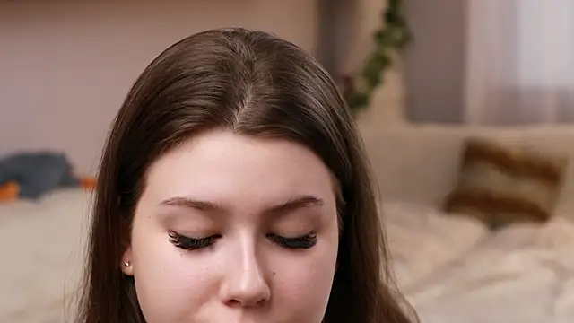 MondoNeko online show from October 5, 7:07 am