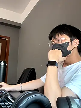 Tuna08k online show from October 3, 7:05 am