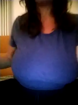 Snapshot of sexyguenda chatting on October 1, 6:58 pm sexyguenda online show from October 1, 6:58 pm