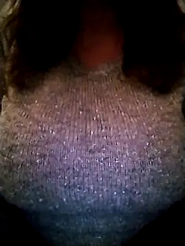 Snapshot of sexyguenda chatting on November 1, 3:58 pm sexyguenda online show from November 1, 3:58 pm