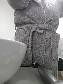 Snapshot of sexyguenda chatting on November 17, 9:09 pm sexyguenda online show from November 17, 9:09 pm