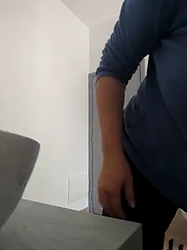 Snapshot of sexyguenda chatting on March 22, 9:56 am sexyguenda online show from March 22, 9:56 am