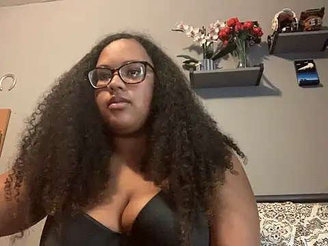 nicolette356 online show from October 7, 9:56 pm