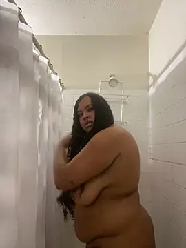 nicolette356 online show from December 18, 1:11 am