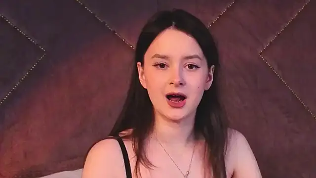 Snapshot of EvaSwen chatting on January 17, 9:07 pm EvaSwen online show from January 17, 9:07 pm