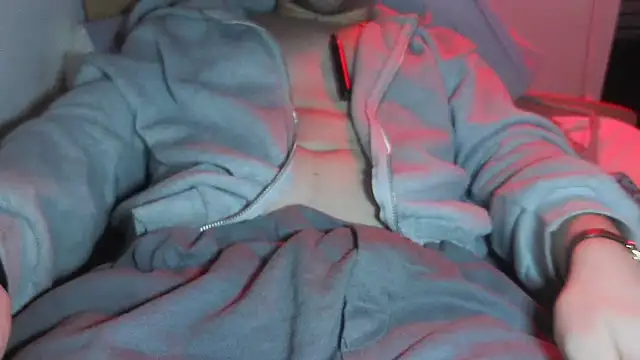 cazzo18cm3 online show from February 2, 3:05 am