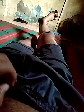 AwardedAcarpus online show from October 19, 11:33 am