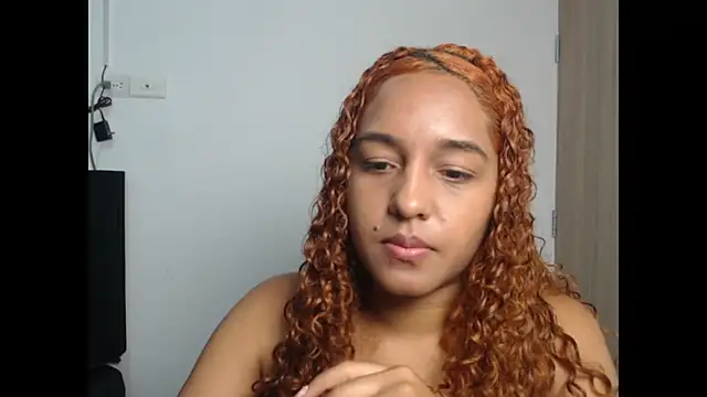 Snapshot of SelenaMoon_12 chatting on October 2, 4:08 am SelenaMoon 12 online show from October 2, 4:08 am