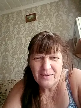 Snapshot of Apeesynka55211 chatting on October 20, 10:27 am Apeesynka55211 online show from October 20, 10:27 am