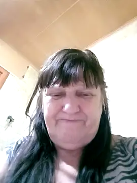 Snapshot of Apeesynka55211 chatting on November 1, 7:38 pm Apeesynka55211 online show from November 1, 7:38 pm