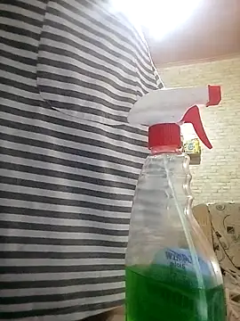 Snapshot of Apeesynka55211 chatting on November 5, 9:09 am Apeesynka55211 online show from November 5, 9:09 am