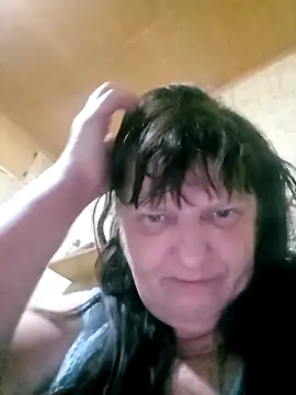 Snapshot of Apeesynka55211 chatting on November 11, 9:15 pm Apeesynka55211 online show from November 11, 9:15 pm