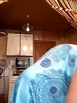 Snapshot of Apeesynka55211 chatting on November 13, 7:40 am Apeesynka55211 online show from November 13, 7:40 am