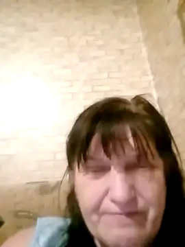 Snapshot of Apeesynka55211 chatting on December 13, 8:36 pm Apeesynka55211 online show from December 13, 8:36 pm