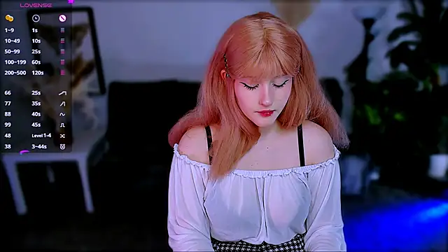 DelilahTaylor online show from March 13, 11:00 pm