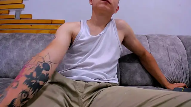 tayler m online show from September 29, 6:24 pm