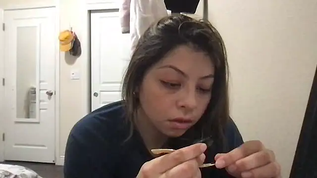 bunnygorl12 online show from March 7, 3:14 am