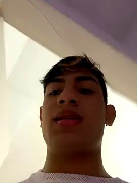 Snapshot of cherub_ chatting on October 13, 1:27 am cherub online show from October 13, 1:27 am