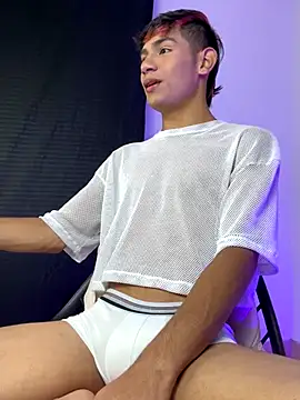 Snapshot of cherub_ chatting on November 12, 1:17 am cherub online show from November 12, 1:17 am