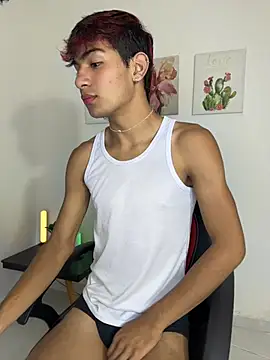 Snapshot of cherub_ chatting on June 24, 10:03 am cherub online show from June 24, 10:03 am