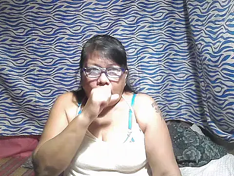 Snapshot of joy_cute chatting on October 15, 12:00 am joy cute online show from October 15, 12:00 am