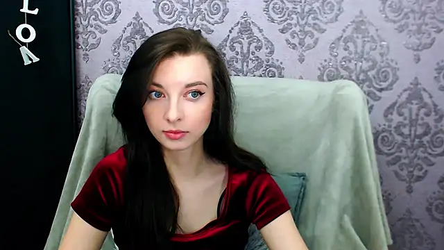 DominantLuna online show from May 10, 7:41 pm
