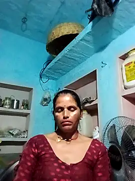 Snapshot of Mohni_cute chatting on October 2, 11:01 pm Mohni cute online show from October 2, 11:01 pm