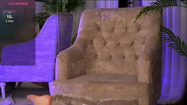 Snapshot of ErisVesper chatting on November 6, 3:40 am ErisVesper online show from November 6, 3:40 am