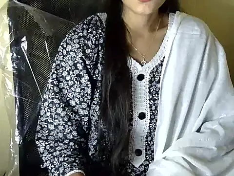 Snapshot of Shazi_1 chatting on December 5, 12:36 pm Shazi 1 online show from December 5, 12:36 pm