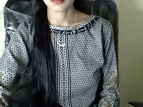 Snapshot of Shazi_1 chatting on December 14, 4:51 am Shazi 1 online show from December 14, 4:51 am