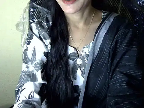 Snapshot of Shazi_1 chatting on December 15, 4:33 pm Shazi 1 online show from December 15, 4:33 pm