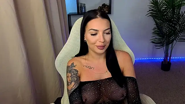 Raven Ink online show from November 25, 9:53 am