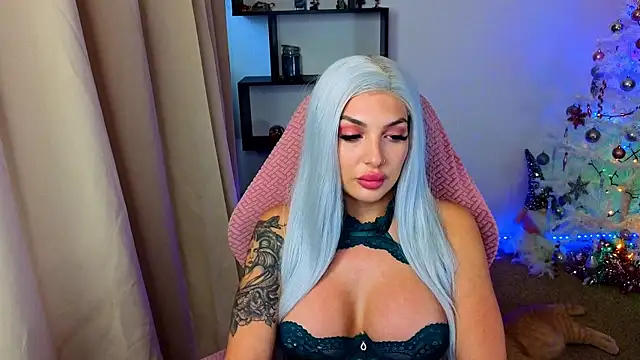 Snapshot of Raven_Ink chatting on December 23, 11:08 am Raven Ink online show from December 23, 11:08 am