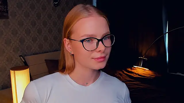 LibbyVenzeio online show from October 10, 7:07 am