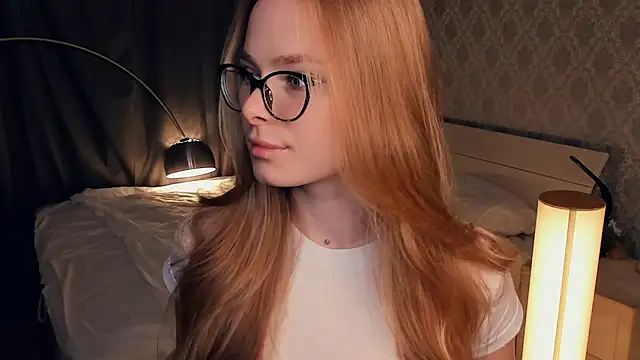 LibbyVenzeio online show from October 24, 7:05 am