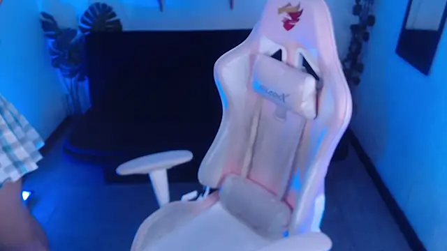 Lexy Storm 18 online show from January 14, 12:44 pm