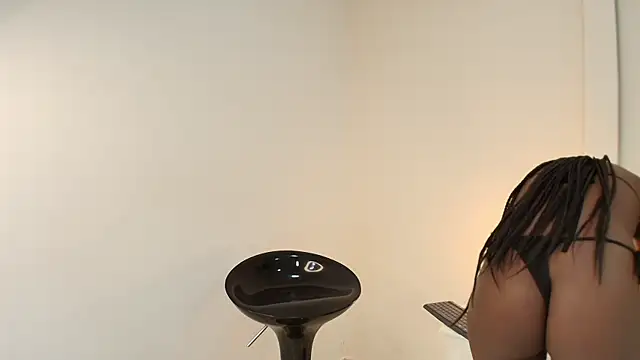 NatashaTaylor online show from November 9, 7:39 am