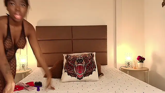 NatashaTaylor online show from June 27, 4:12 pm