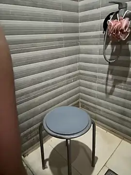 Queen-35 online show from February 5, 7:29 pm