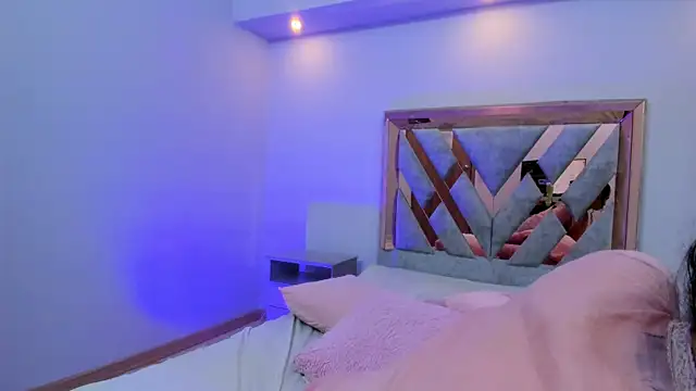 Annie roselle online show from October 9, 12:14 pm