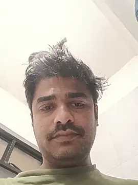 Snapshot of puneriboy32 chatting on November 14, 3:05 am puneriboy32 online show from November 14, 3:05 am