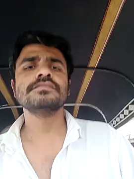 Snapshot of puneriboy32 chatting on December 1, 8:52 am puneriboy32 online show from December 1, 8:52 am