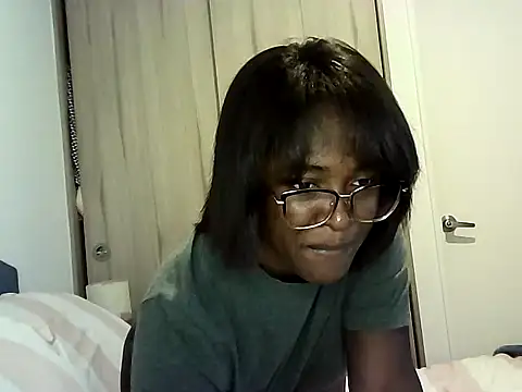 Bren033 online show from March 26, 12:39 am