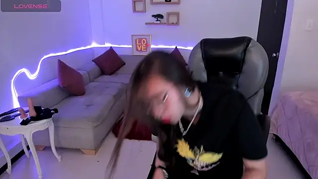 Snapshot of Scarlett__Cooper__ chatting on November 10, 12:37 pm Scarlett Cooper online show from November 10, 12:37 pm