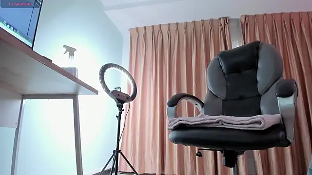 Scarlett  Cooper   online show from February 13, 12:01 pm