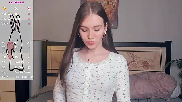 Snapshot of TienKnous chatting on March 27, 7:35 pm TienKnous online show from March 27, 7:35 pm